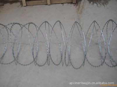 專業(yè)制造商直供 鑫爾利刺繩、鐵蒺藜、刀片刺繩與草原圍欄網(wǎng)的全方位解析